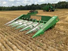 John Deere 643 Corn Header 