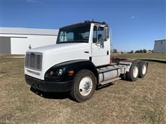 2000 Freightliner FL112 T/A Truck Tractor 