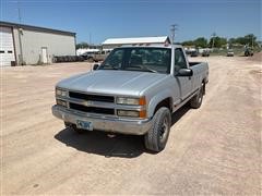 1995 Chevrolet Cheyenne 2500 4x4 Pickup 