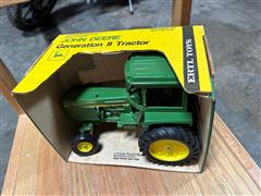 Ertl John Deere Generation 2 Toy Tractor 1/16th Scale 