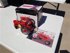 Ertl Precision Farmall 400 Model Tractor 