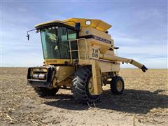 1998 New Holland TR98 2WD Combine 