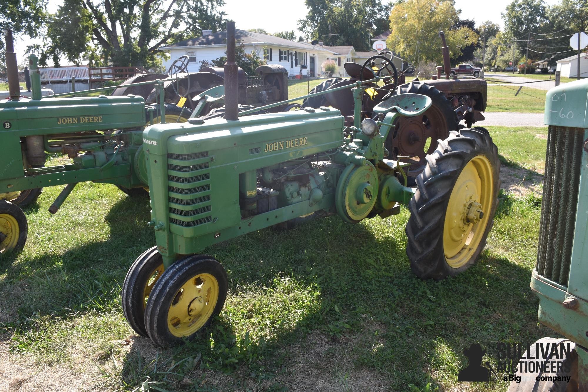 John Deere H 2WD Tractor 