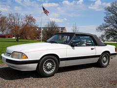 1987 Ford Mustang Convertible 