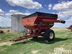 Brent 472 Grain Cart 