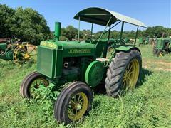 John Deere D 2WD Tractor 