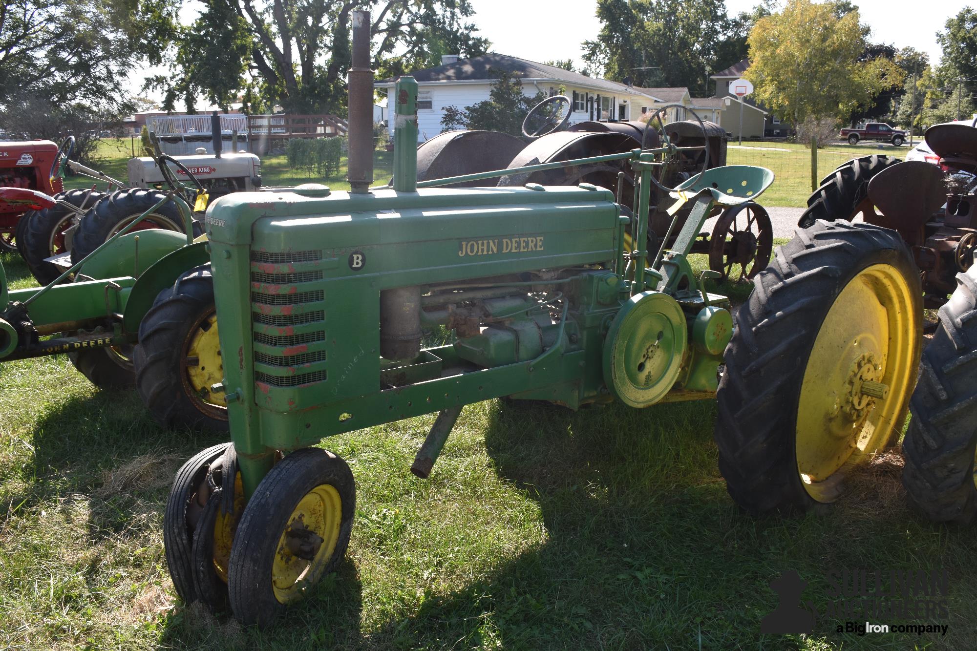 1941 John Deere B 2WD Tractor 