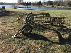 John Deere 670 Pull Rake 