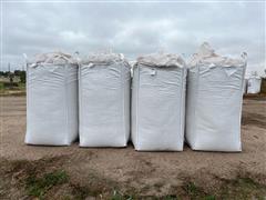 items/7c2d304c4169ee11a81c00224890f82c/cedarfiberbedding-45_8c384a441ac04a00bdde02b067f0479e.jpg