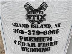 items/7c2d304c4169ee11a81c00224890f82c/cedarfiberbedding-45_b9f797fc149d4c5c816077c4a6c3fd67.jpg