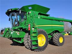 2022 John Deere S780 2WD Combine 