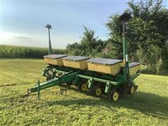 John Deere 7200 6R30 Planter W/Dry Fertilizer 