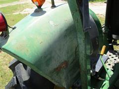 items/7cb198f8973fee11a81c000d3a61c84b/1988johndeere1050mfwdtractor-3_a3d9f062da44480889262a02635fa4fe.jpg