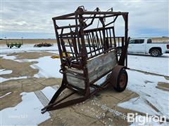 Portable Squeeze Chute W/Tailgate & Headgate 