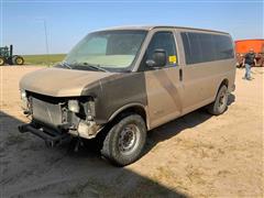 2005 Chevrolet G3500 Express 2WD Van 