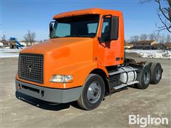 2007 Volvo VNM200 T/A Truck Tractor 