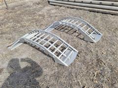 items/7d81f8904cb4ed119ac400155d423b69/irrigationpipealuminumdriveoverramps_463babe6c850451bb2085b6ce77d7566.jpg