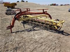 New Holland 258 Rake 