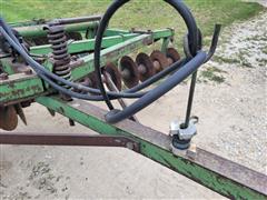 items/7de62b759dd249e6962fcd2e5c059e0e/johndeere14disk-10_f4e2ce0e3c394dfeb1553ef300b8791d.jpg