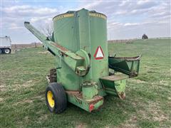 items/7dfbf7c075e4ed11a81c6045bd4cc723/johndeere750grindermixer-7_13eaf5ad3303466a8091e8b6969cf645.jpg