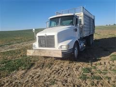 2004 International 9400 T/A Silage/Grain Truck 