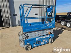 Genie GS-1930 Self-Propelled Electric Scissor Lift 