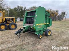 John Deere 567 MegaWide Round Baler 