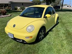 2002 Volkswagen Beetle 2-Door Compact Car 