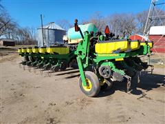 items/7eada3534dd2ee11a73d0022489101eb/2010johndeere1770ntprecisionplanter_a1a7da2f971e420193adac21bce6b683.jpg