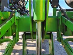 items/7eada3534dd2ee11a73d0022489101eb/2010johndeere1770ntprecisionplanter_f7259a36c4a94181b49c72c563d57ef0.jpg