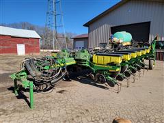 2004 John Deere 1770NT MaxEmerge Plus 16R30 Precision Planter 