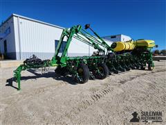 2016 John Deere 1775NT 24R30" Planter 