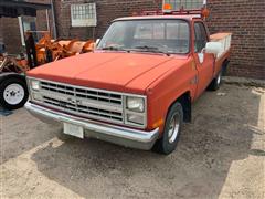 1986 Chevrolet C10 Custom Deluxe 2WD Pickup 