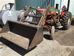 Allis-Chalmers D17 Series 2 2WD Tractor & Loader 