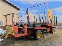 New Holland 1049 Stack Wagon 