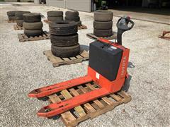 Toyota 7HBW23 Electric Pallet Lift 