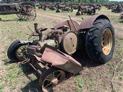 John Deere D 2WD Tractor 