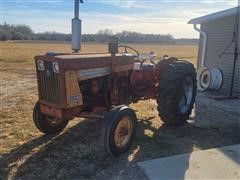 1962 International 606 2WD Tractor 