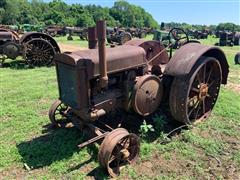 John Deere D 2WD Tractor 