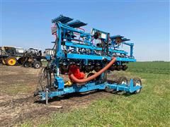 Kinze SRES Research 8R30 Folding Transport Planter 