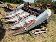 1979 Gleaner 436A 4 Row Corn Head 