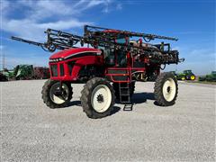 2013 Apache AS1025 Self-Propelled Sprayer 