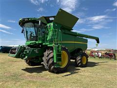 2022 John Deere S780 4WD Combine 