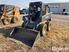 2011 John Deere 318D Skid Steer 