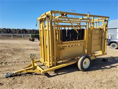2021 Sioux Portable Squeeze Chute 