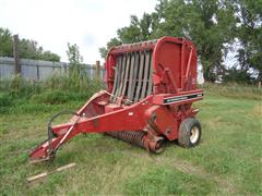 International 2400 Round Baler 