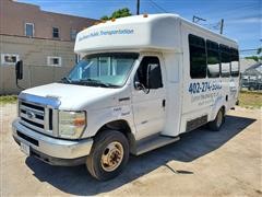 2008 Ford E450 Super Duty 2WD Accessible Shuttle Bus W/Chair Lift 