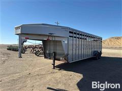 2001 Titan T/A Gooseneck Livestock Trailer 