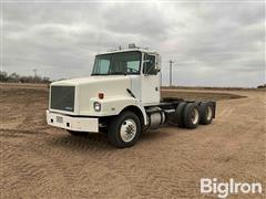 1991 White GMC WG64T T/A Truck Tractor 