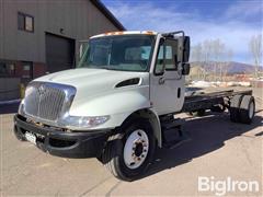 2007 International DuraStar 4300 S/A Cab & Chassis 